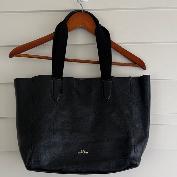 coach derby backpack black oxblood Shinola | Women's Medium Shoulder Bag | Ruby Timeless style without the fuss Coach (NWT) Derby Tote in